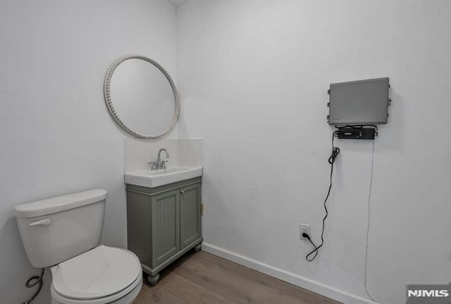 172 W Madison Avenue Storefront, Dumont, NJ 07628