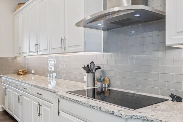 352 MOONBEAM LOOP, Oviedo, FL 32765