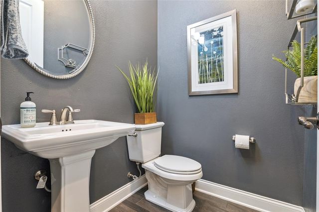 352 MOONBEAM LOOP, Oviedo, FL 32765