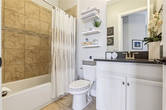 352 MOONBEAM LOOP, Oviedo, FL 32765