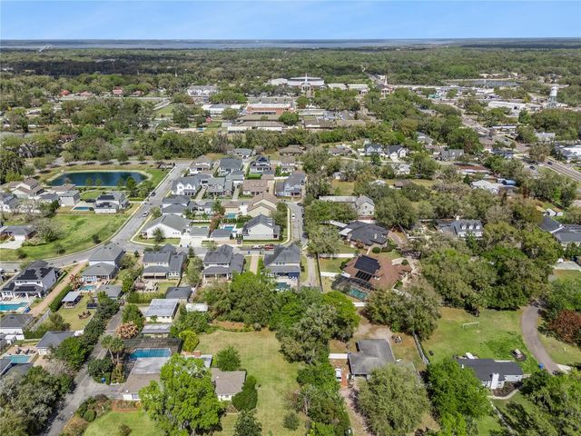 352 MOONBEAM LOOP, Oviedo, FL 32765