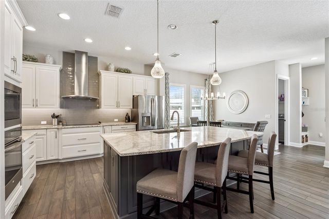 352 MOONBEAM LOOP, Oviedo, FL 32765