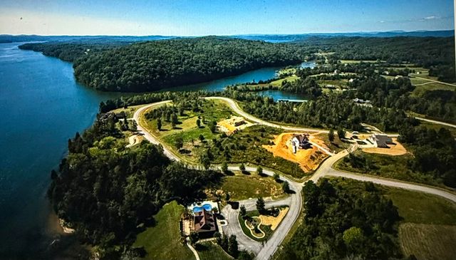 Lot 56 Blue Heron Bluff Lot 56 Bluff, Harriman, TN 37748