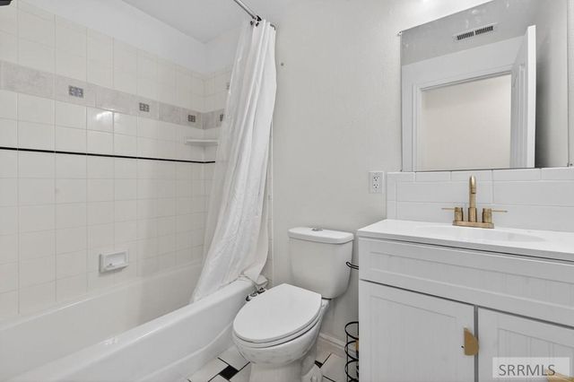 5013 Constitution Avenue, Chubbuck, ID 83202