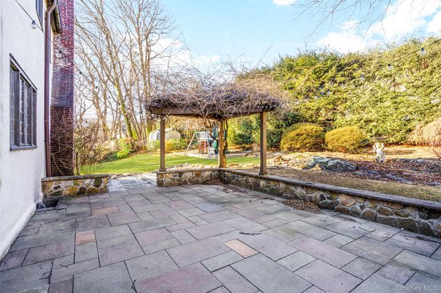 22 Verdun Avenue, New Rochelle, NY 10804