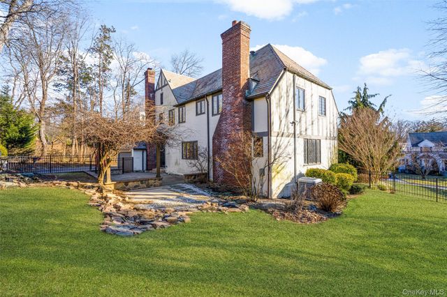 22 Verdun Avenue, New Rochelle, NY 10804