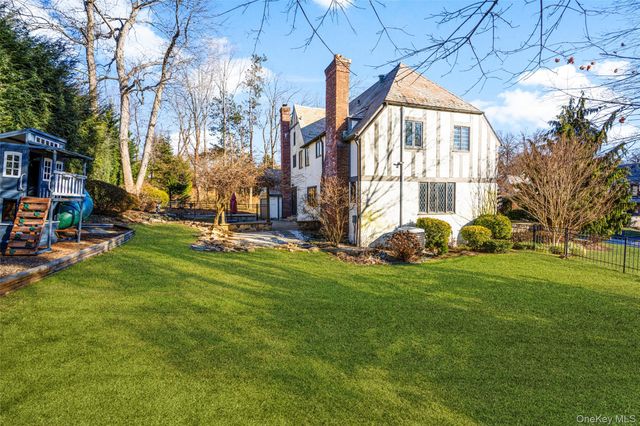 22 Verdun Avenue, New Rochelle, NY 10804