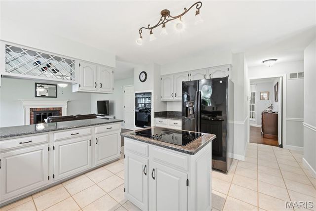 6 Belcourt Circle, St Charles, MO 63304