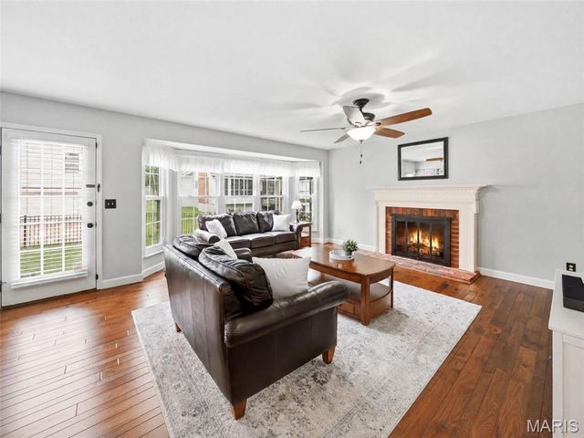 6 Belcourt Circle, St Charles, MO 63304