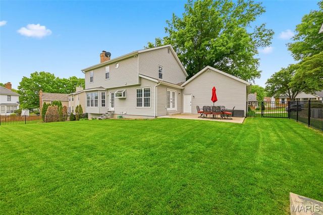 6 Belcourt Circle, St Charles, MO 63304