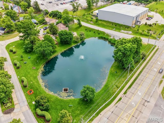 6 Belcourt Circle, St Charles, MO 63304