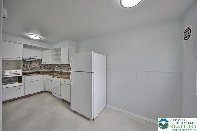 1920 South Idaho Street, Allentown City, PA 18103