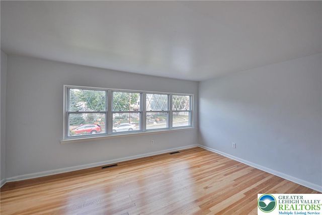1920 South Idaho Street, Allentown City, PA 18103
