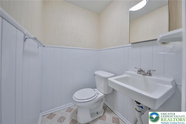 1920 South Idaho Street, Allentown City, PA 18103