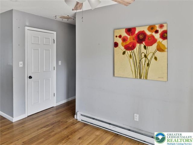 1292 Winding Way, Coolbaugh Twp, PA 18466