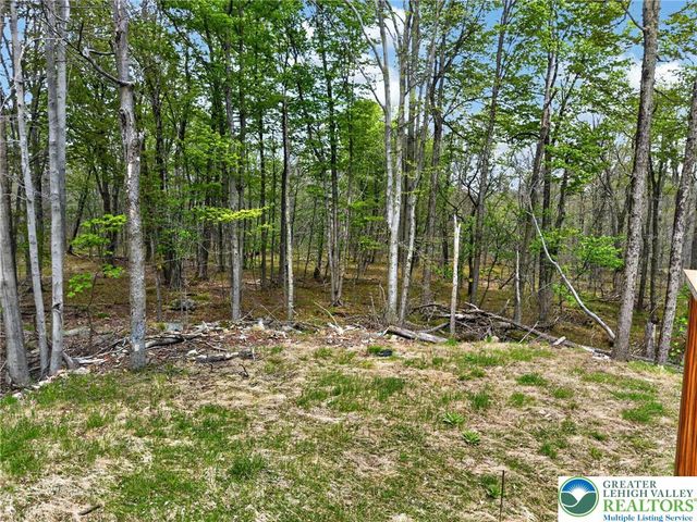 1292 Winding Way, Coolbaugh Twp, PA 18466