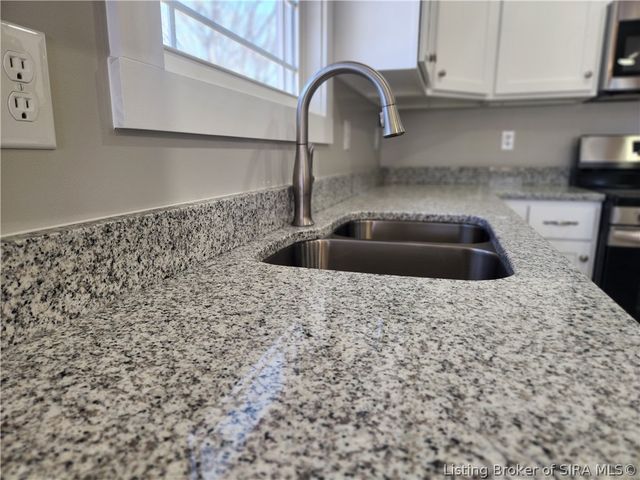25 E Suder Lane, Campbellsburg, IN 47108