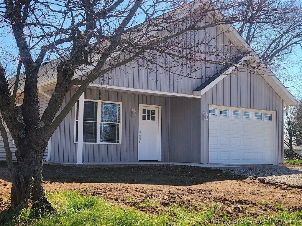 25 E Suder Lane, Campbellsburg, IN 47108