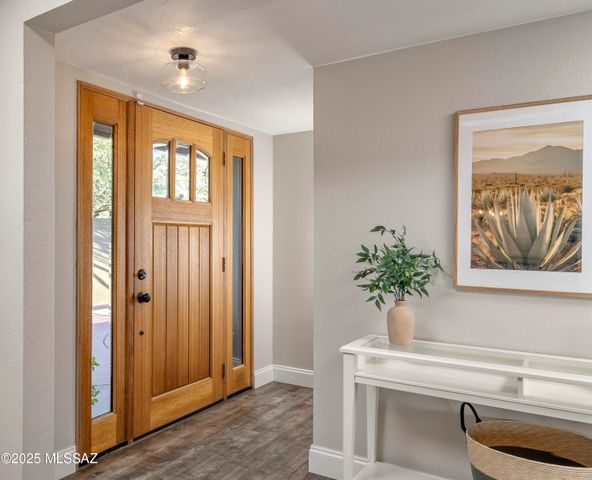 7364 N Mountain Shadows Drive, Tucson, AZ 85718