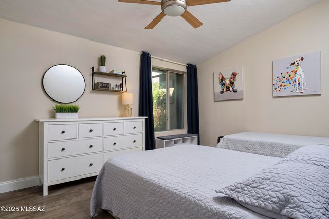 7364 N Mountain Shadows Drive, Tucson, AZ 85718