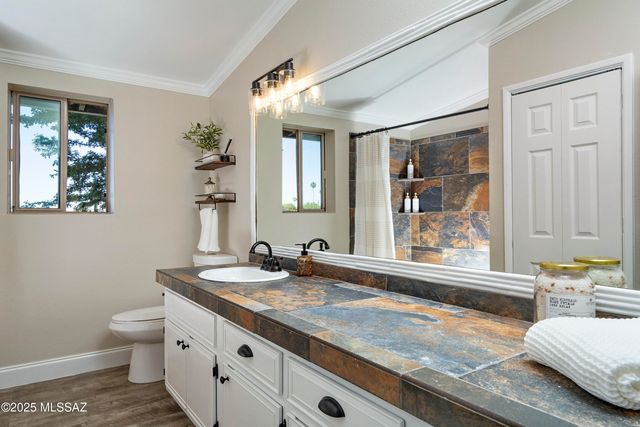 7364 N Mountain Shadows Drive, Tucson, AZ 85718