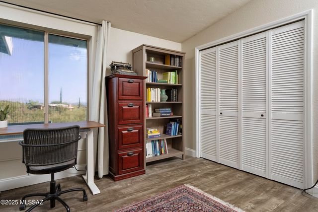 7364 N Mountain Shadows Drive, Tucson, AZ 85718