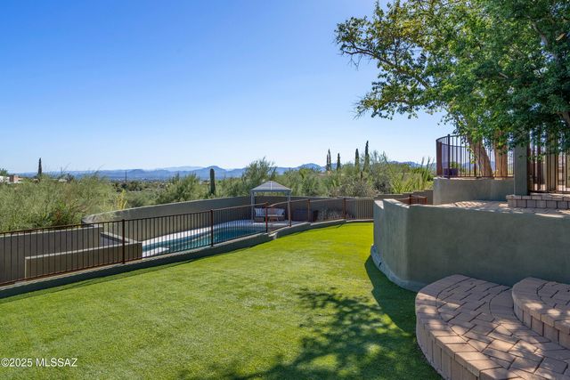 7364 N Mountain Shadows Drive, Tucson, AZ 85718