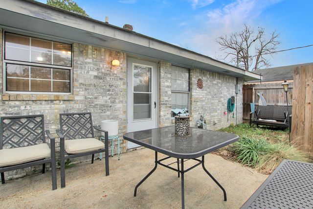 1406 Kings Rd, Leesville, LA 71446