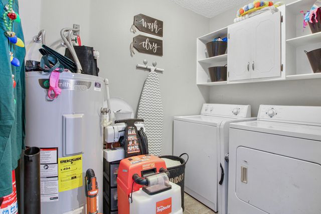 1406 Kings Rd, Leesville, LA 71446