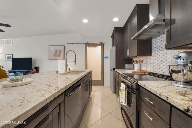 2465 N Silver Mosaic Drive, Tucson, AZ 85745