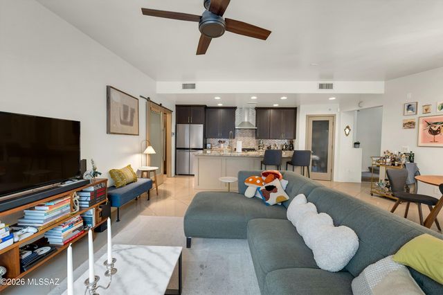 2465 N Silver Mosaic Drive, Tucson, AZ 85745