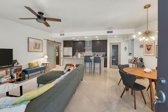 2465 N Silver Mosaic Drive, Tucson, AZ 85745