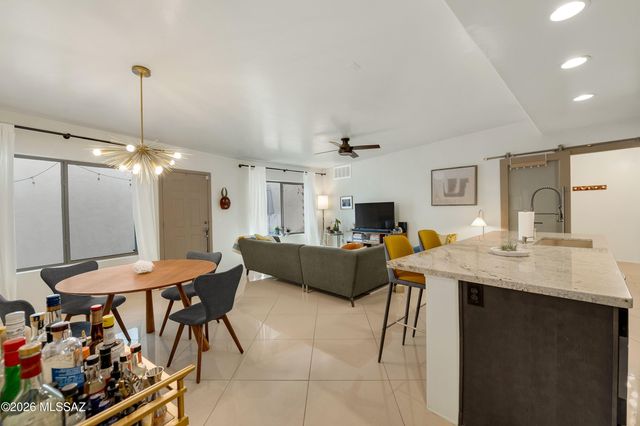 2465 N Silver Mosaic Drive, Tucson, AZ 85745