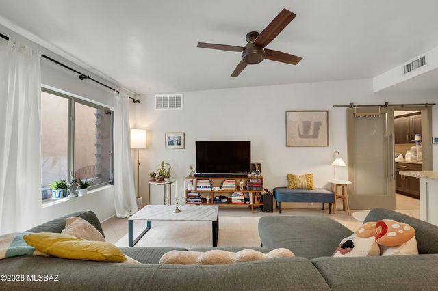 2465 N Silver Mosaic Drive, Tucson, AZ 85745