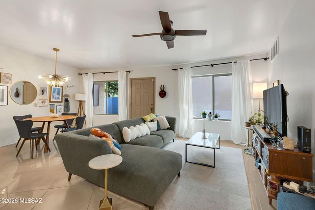 2465 N Silver Mosaic Drive, Tucson, AZ 85745