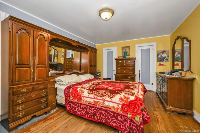 91-29 217th Street, Queens Village, NY 11428