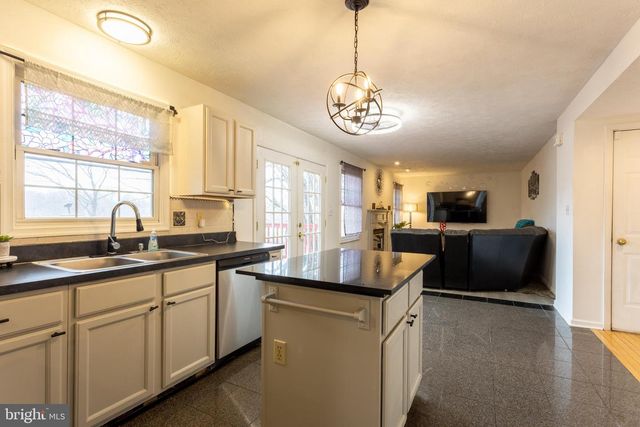 9525 QUEENS GUARD CT, Laurel, MD 20723