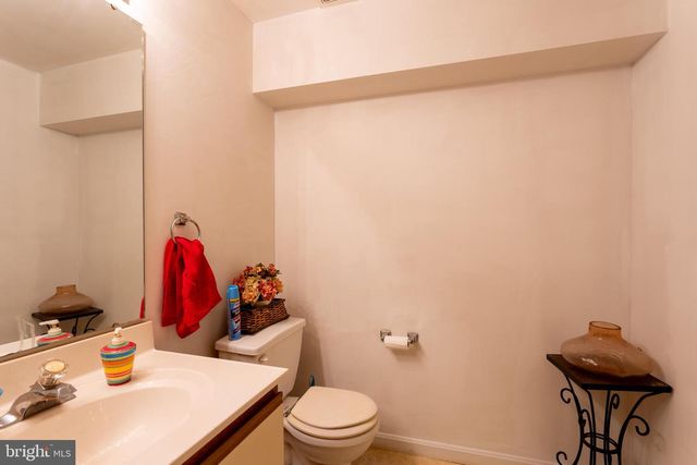 9525 QUEENS GUARD CT, Laurel, MD 20723