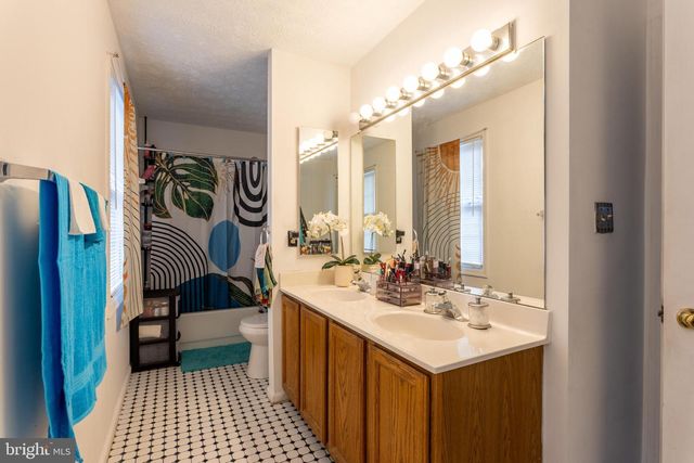 9525 QUEENS GUARD CT, Laurel, MD 20723