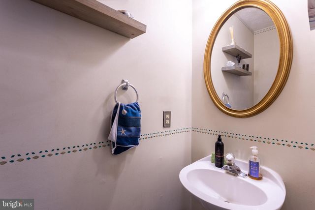 9525 QUEENS GUARD CT, Laurel, MD 20723