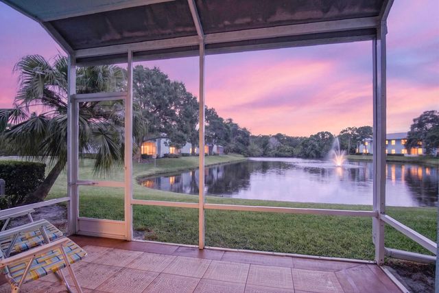 1103 SW Swan Lake Circle 102, Port St Lucie, FL 34986
