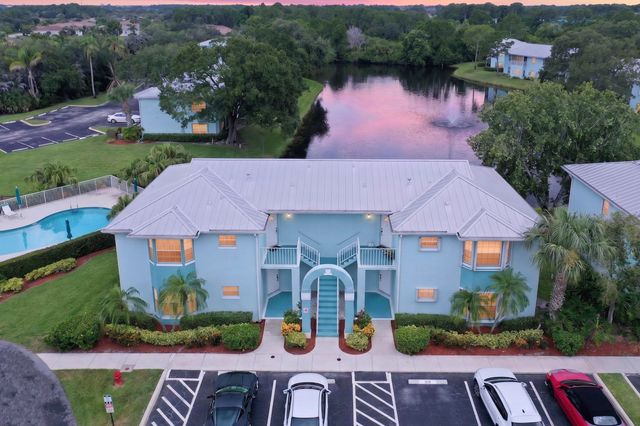1103 SW Swan Lake Circle 102, Port St Lucie, FL 34986