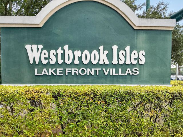 1103 SW Swan Lake Circle 102, Port St Lucie, FL 34986