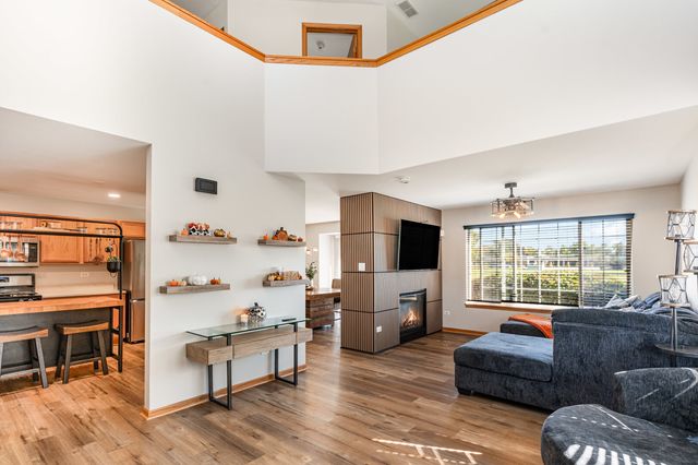 130 Andrew Taras Court, Joliet, IL 60435