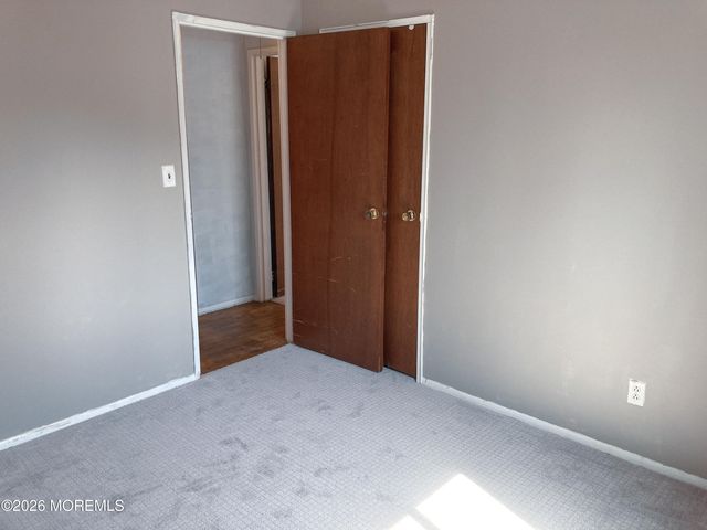 11 B Lark Street, Manchester, NJ 08759