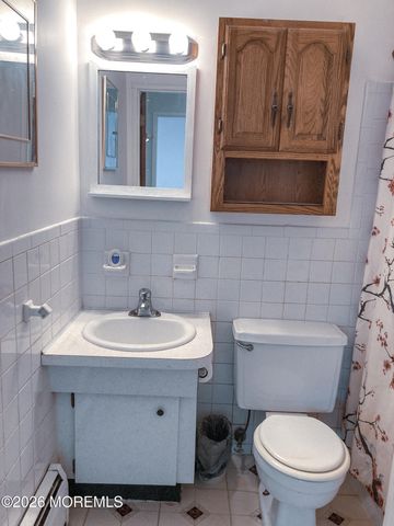 11 B Lark Street, Manchester, NJ 08759