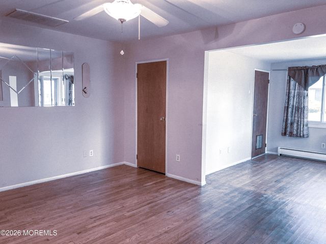 11 B Lark Street, Manchester, NJ 08759