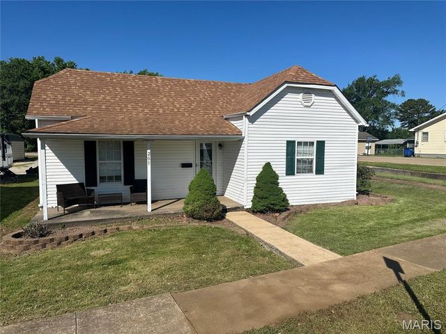 201 S School Street, Desloge, MO 63601