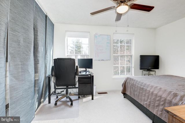 1598 WOODCREST DR, Reston, VA 20194