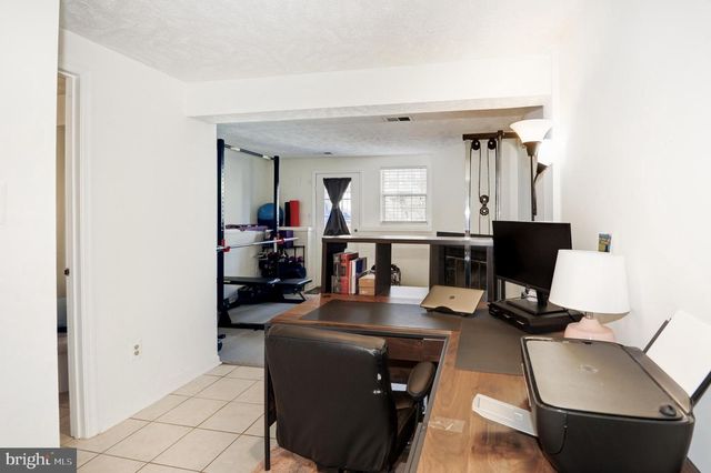 1598 WOODCREST DR, Reston, VA 20194